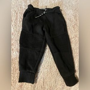 Black Joggers 2T